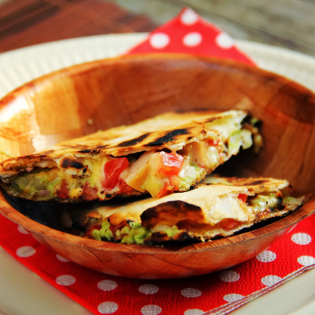 De smaak van Cécile Quesadilla's met gerookte kip en guacamole