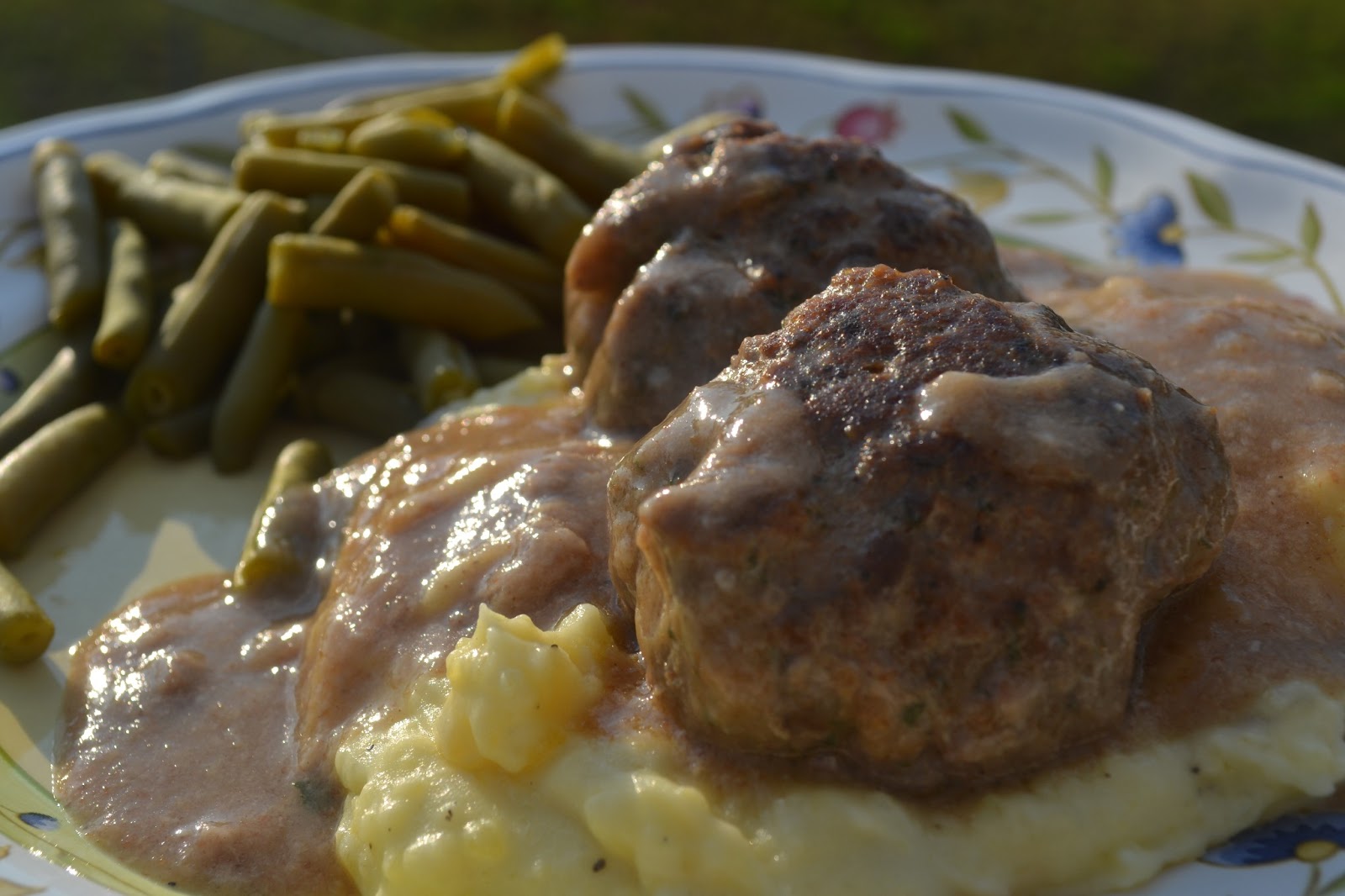 Meatballs and Gravy