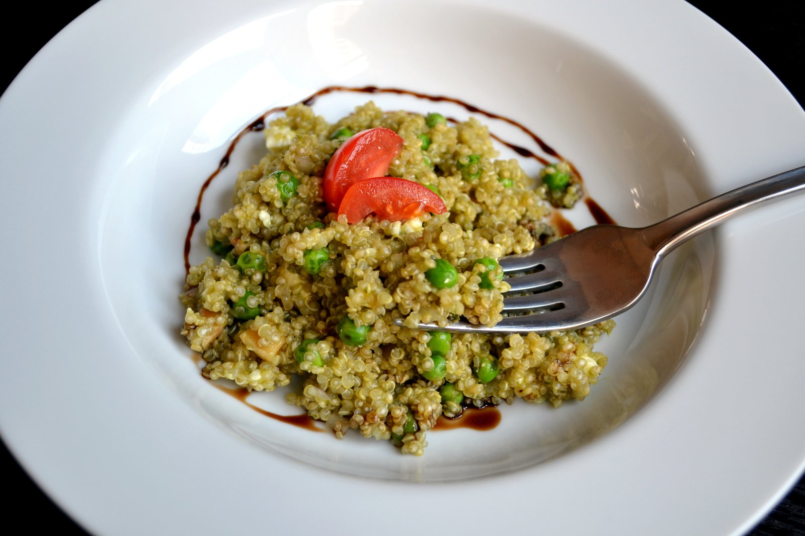 Hardly Housewives: Pesto Pea Quinoa Salad