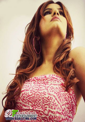 Farhana Rain model and actress