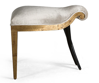 Un asiento extra para el salón: taburetes bajos