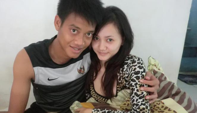 Foto Hot Azhiera Adzka Fathir Model Seksi Istri Kurnia Meiga Foto Hot Azhiera Adzka Fathir Model Seksi Istri Kurnia Meiga