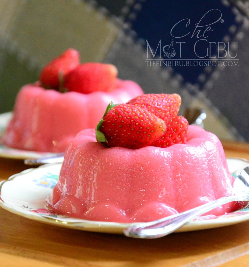 STRAWBERRY YOGURT JELLY.. Dapur Tanpa Sempadan...