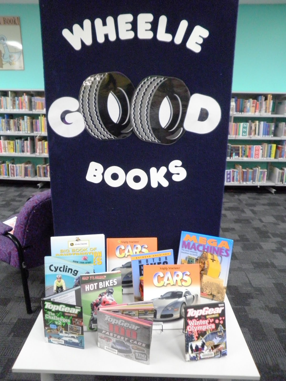 Library Displays Wheelie Good Books