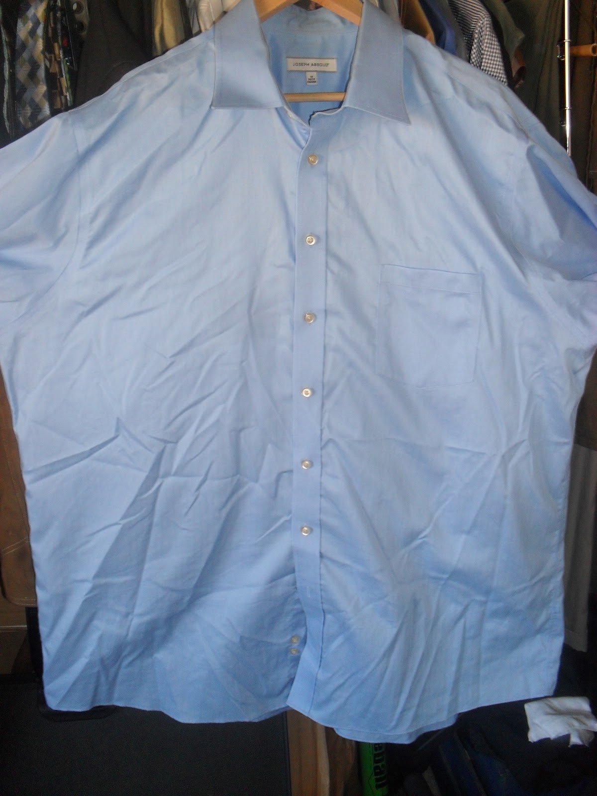 Ida's online sale: Men's light blue Button up dress shirt