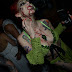 Kegilaan Zombie di Amerika (40 Gambar)