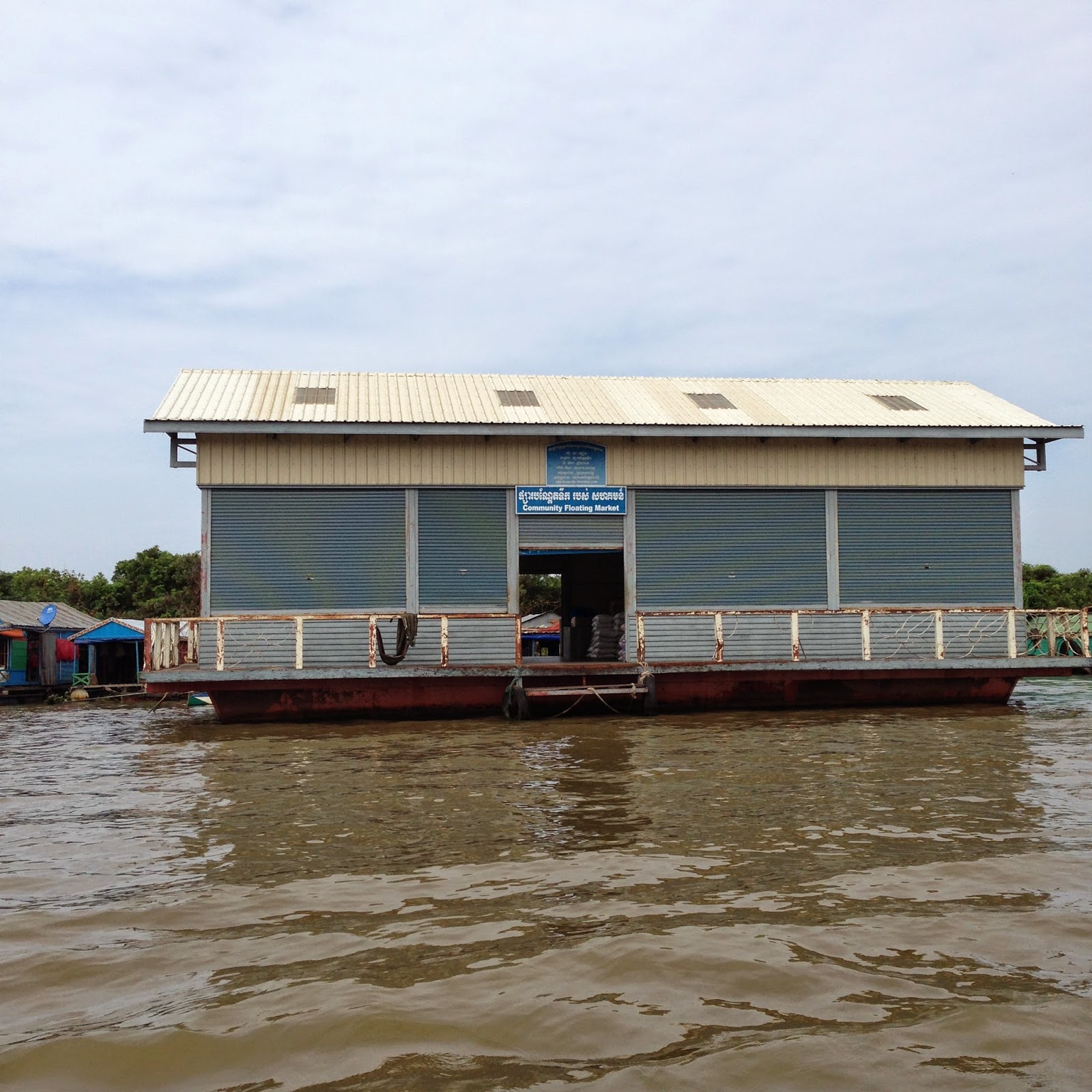 Copyright © 2014 Shea Sonia (@SheaSonia) ALL RIGHTS RESERVED Tonle Sap