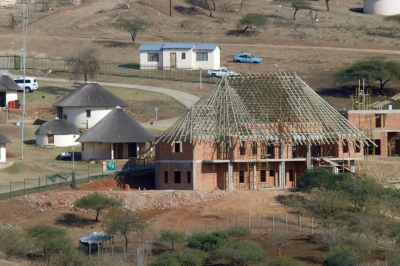 Pictures of zumas house in kandla