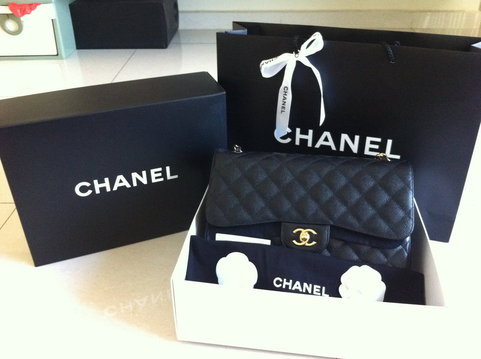 ** to my World** Finally a Chanel bag for Valentine's Day!!!
