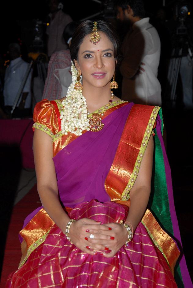 actress lakshmi prasanna lakshmi prasanna latest traditional pattu saree stills actress lakshmi prasanna lakshmi prasanna latest traditional pattu saree stills