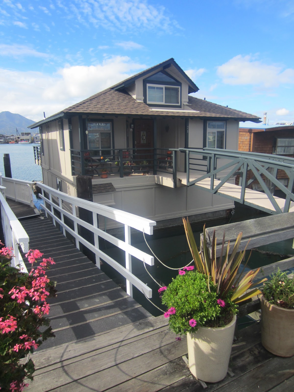 The Houseboats of Sausalito! EIGHT floating house/home
