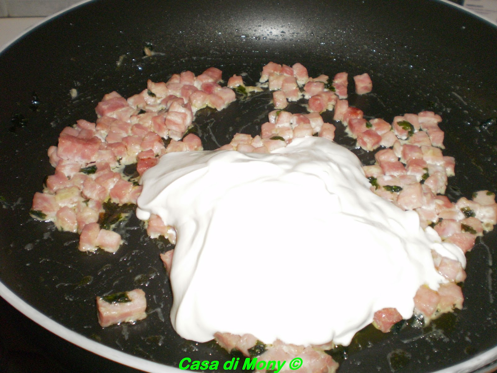 GNOCCHI PANNA E PROSCIUTTO da Casa di Mony su Akkiapparicette