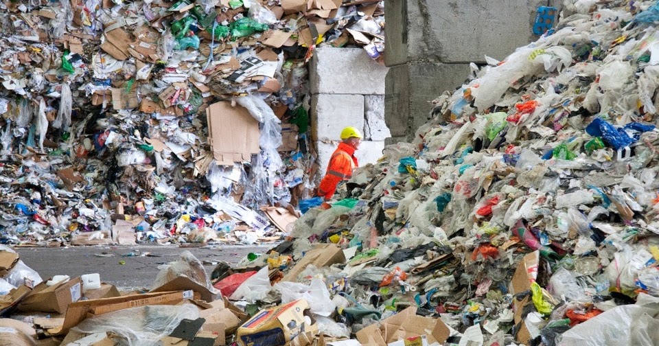 3 Ways Commercial Waste Disposal Can Benefit Your Organization