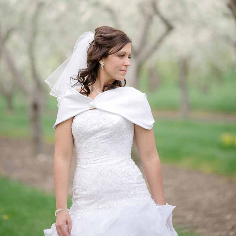 white cherry blossom trees, Traverse City, Michigan, Dan and Melissa Photography