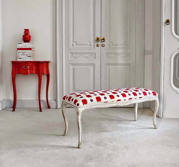 http://www.portobellostreet.es/mueble/18417/Consola-Roja-Ottante