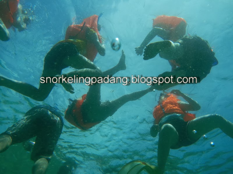 Wisata tour snorkeling di pulau pagang sikuai di padang