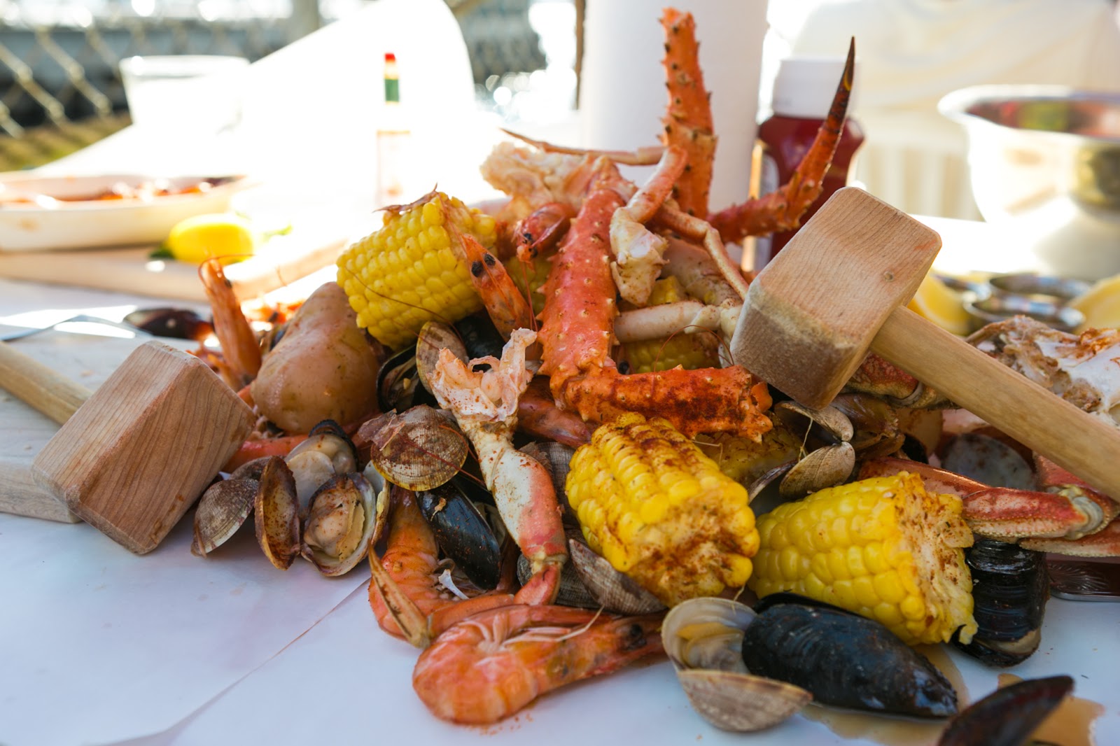 Seafood Feast | The Seattle Crab Pot ~ Hansel Doan