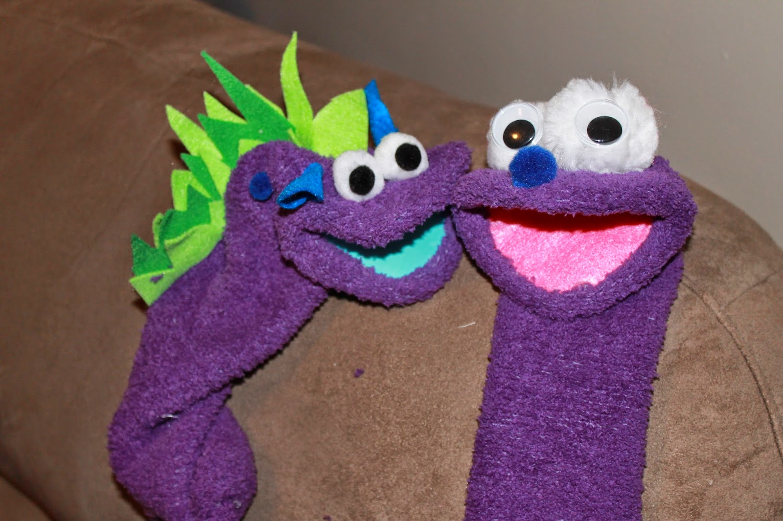 Lyndi's Projects Sock Puppets