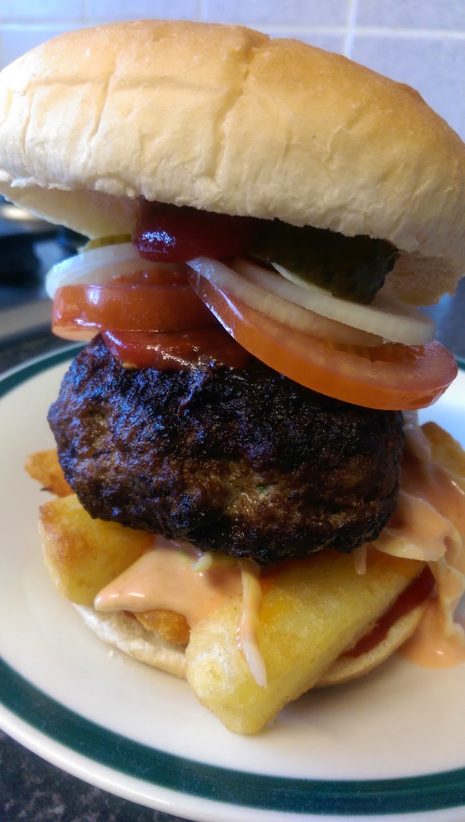 nosaibasfood ) Juicy beef burger