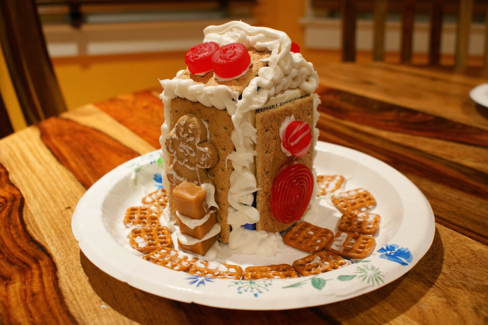 Vegan Fazool: DIY Easy Milk Carton Gingerbread House