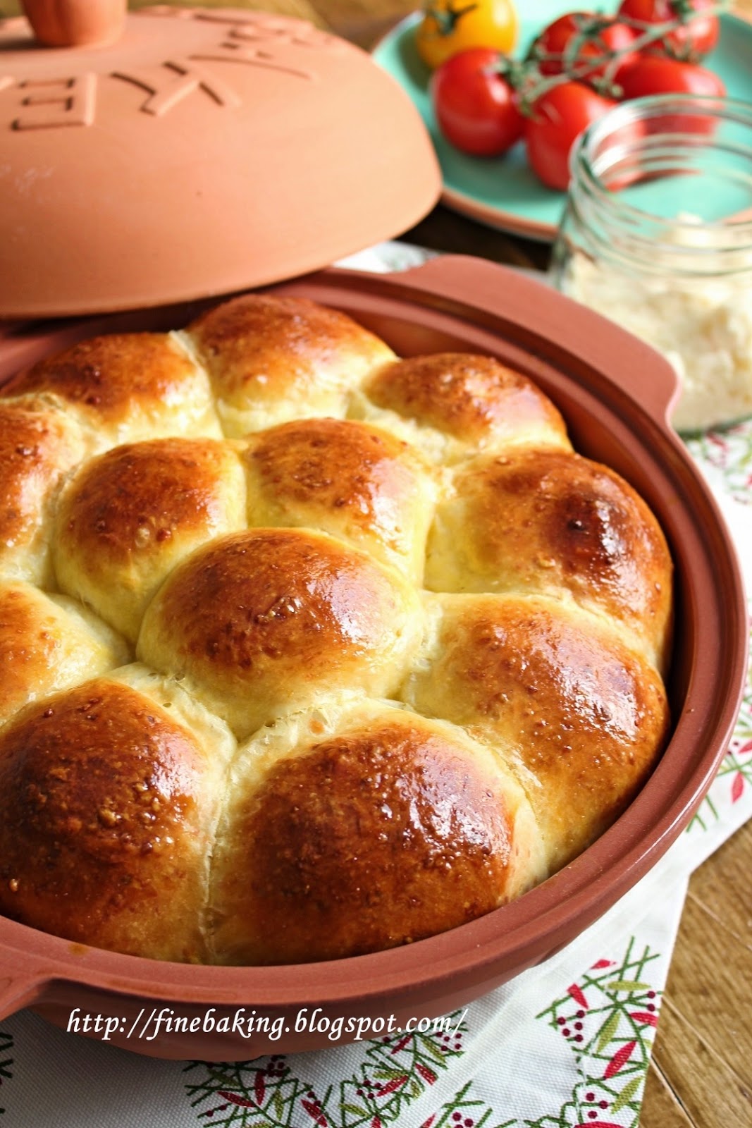Chocolate dust Parmesan dinner rolls
