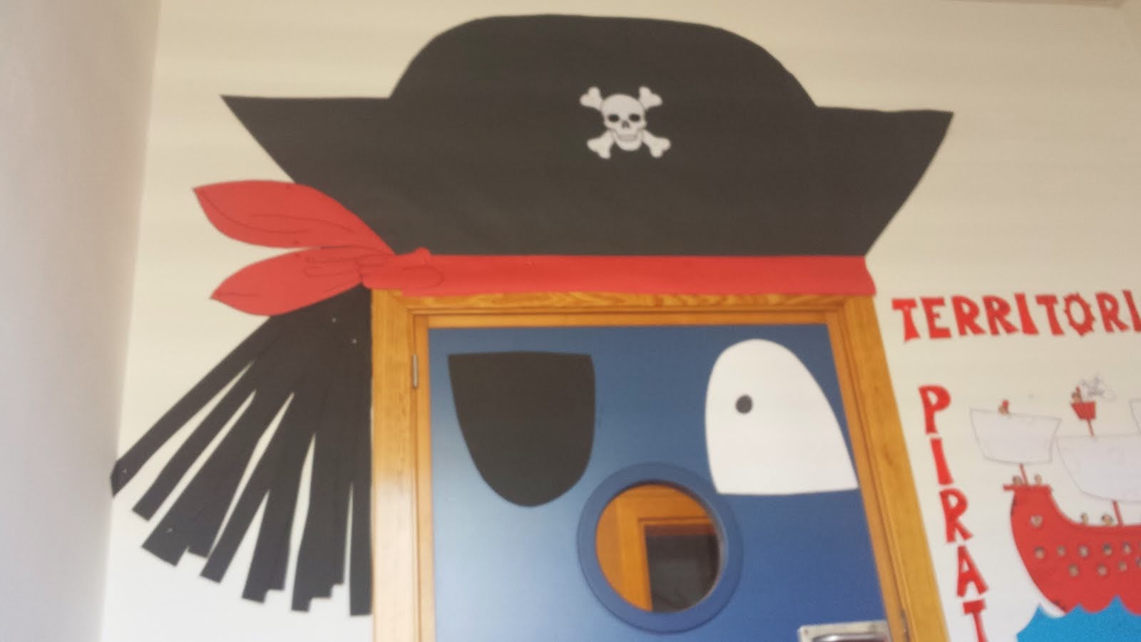 NUESTRA PUERTA PIRATA