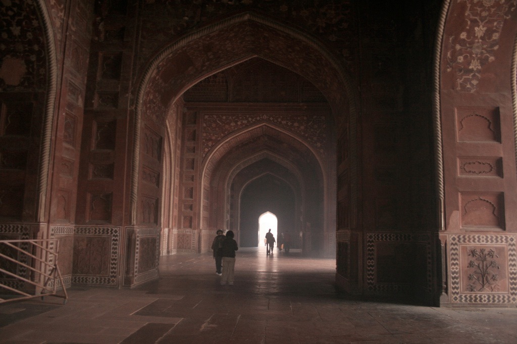 Amazing Scenes Interior Decoration Inside Of Taj Mahal