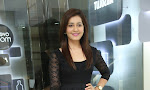 Rashi Kanna latest glam pics in Black-thumbnail