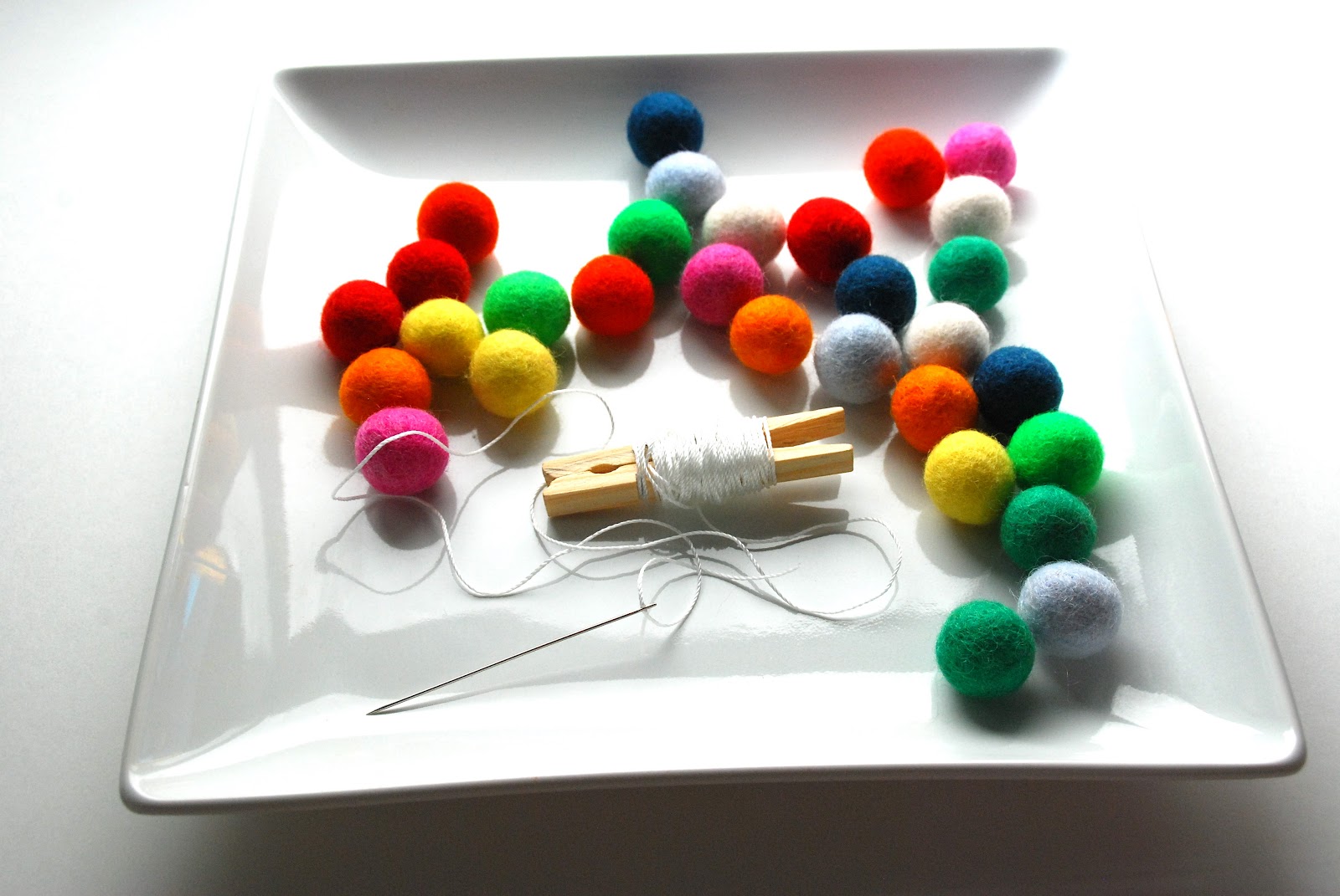 The Fickle Felt Tree Felt Ball Garland Tutorial