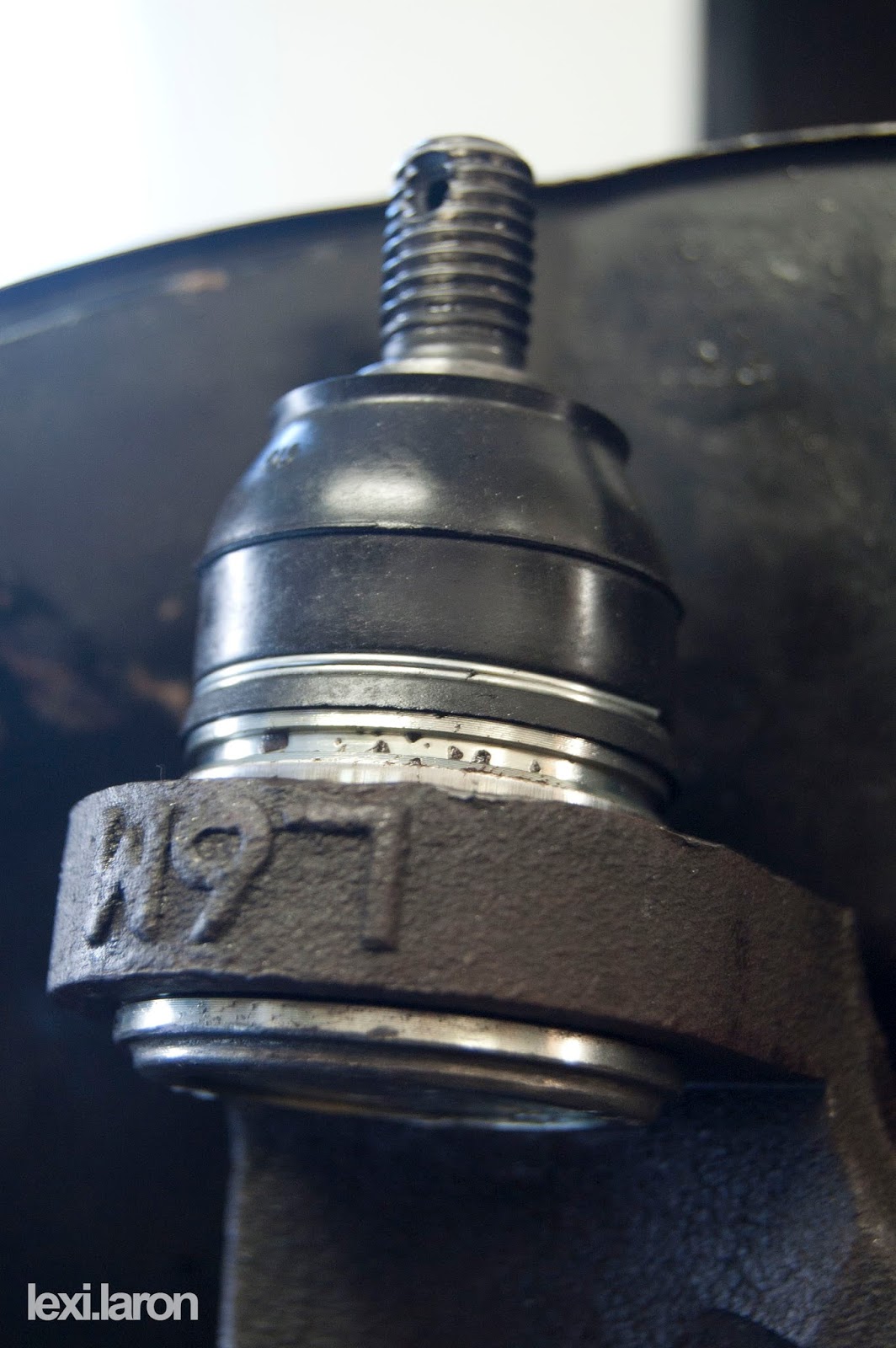 Lexi.Laron DIY Preulde Ball Joint Removal and Installation for an 05