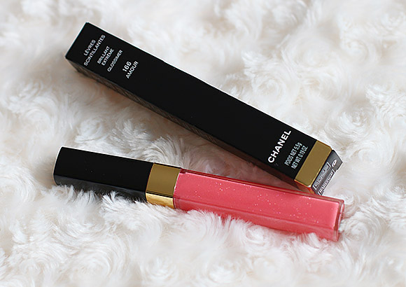 Chanel Holiday 2009 Glossimer Duo: Les Deux Levres Scintillantes - The  Beauty Look Book