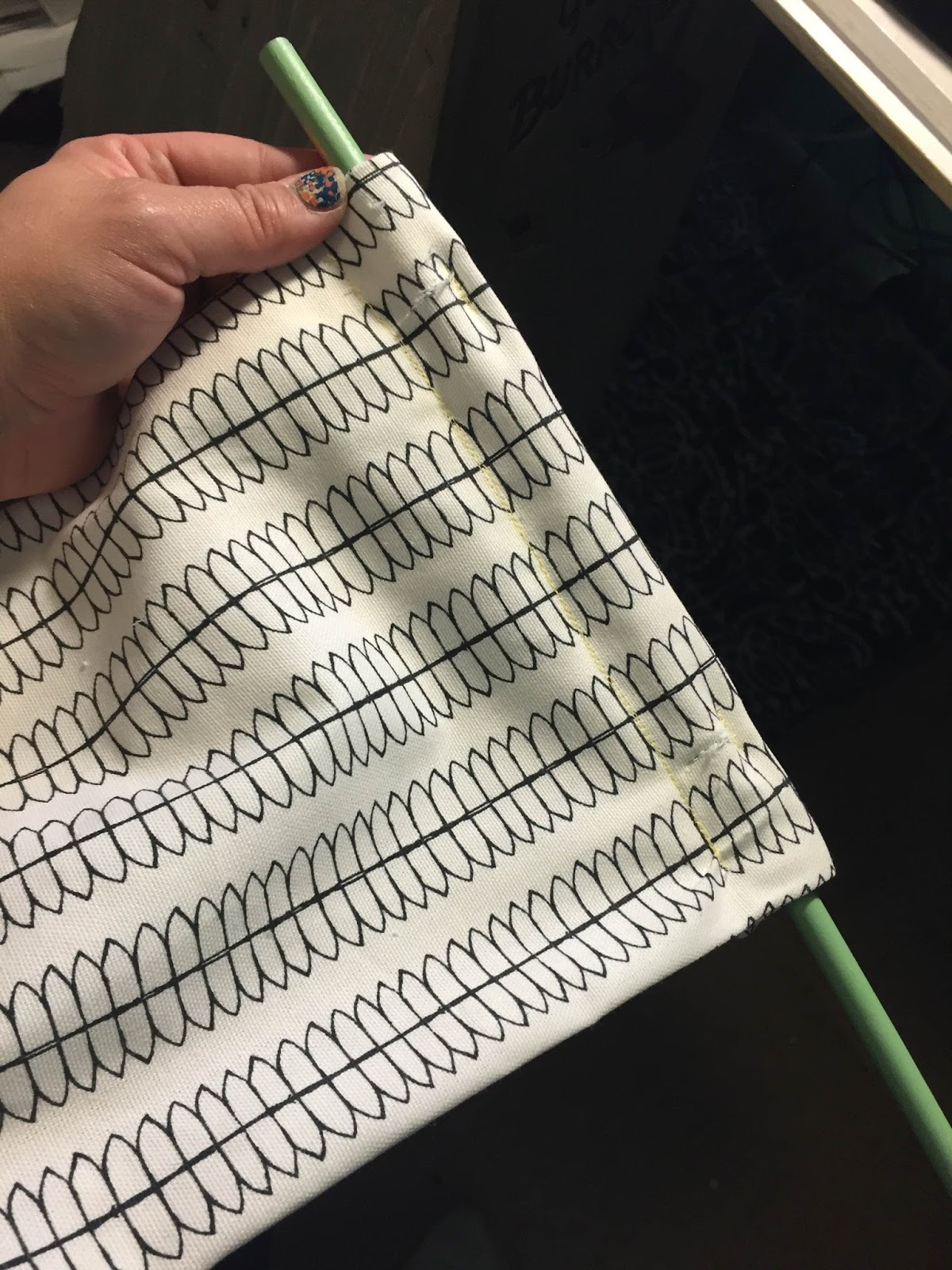 DIY Sunday DIY Foot [Under Desk] Hammock The Dabbling Crafter