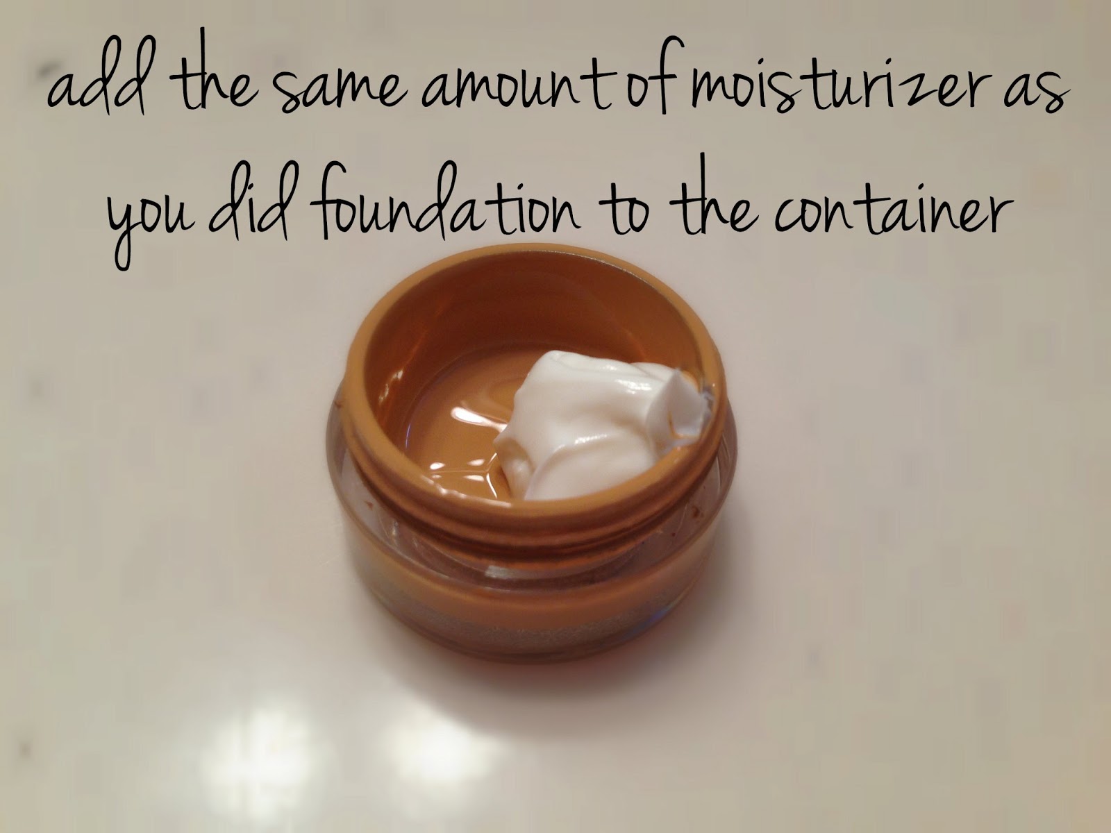 Beautifully Chaotic DIY Custom Shade Tinted Moisturizer