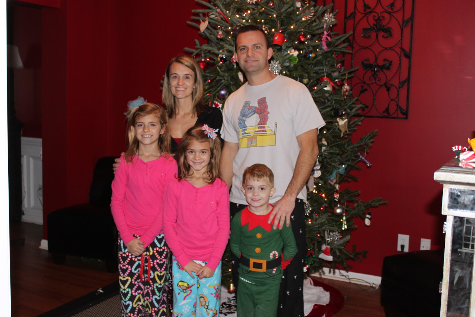 Keeping Up With The Joneses: Merry Christmas Day