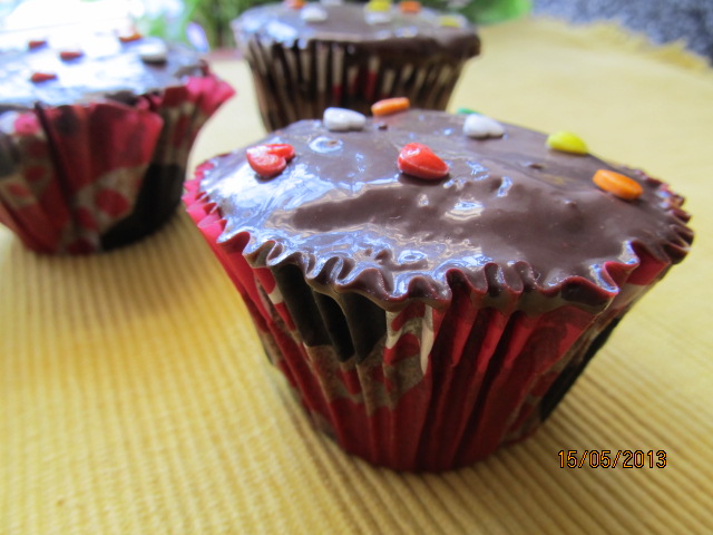 The Flavor Carousel Chocolate Fondant Cupcakes