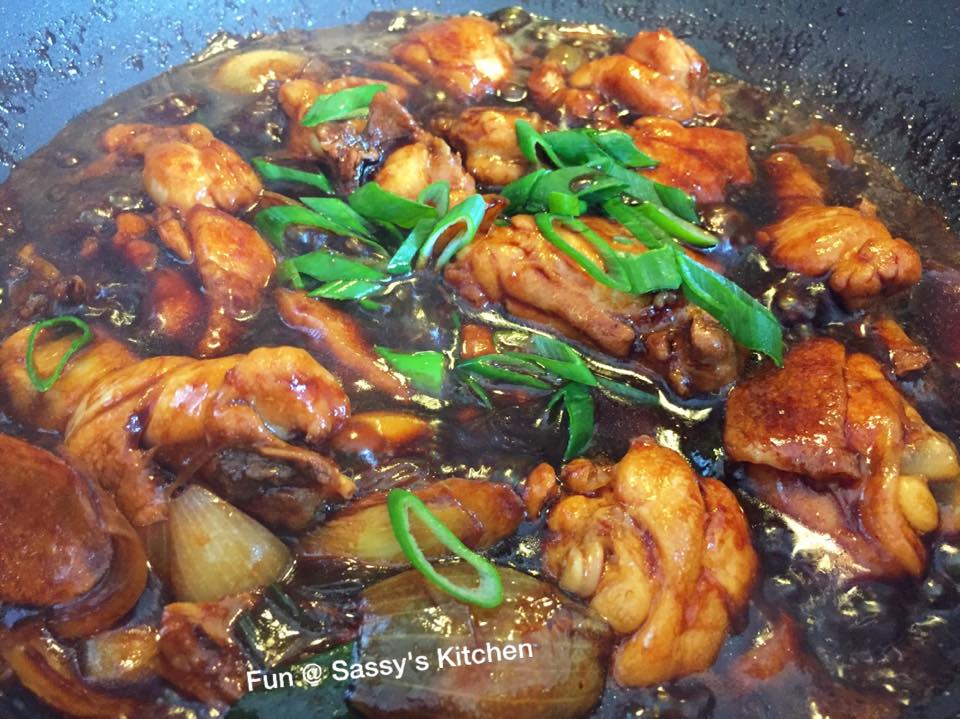 Plate & Palate Gong Bao Chicken 宫保鸡 and frog legs by Angela Seah Thulin