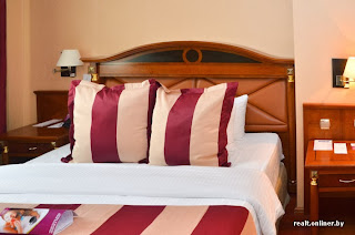 CrownPlaza hotel in Minsk - bed