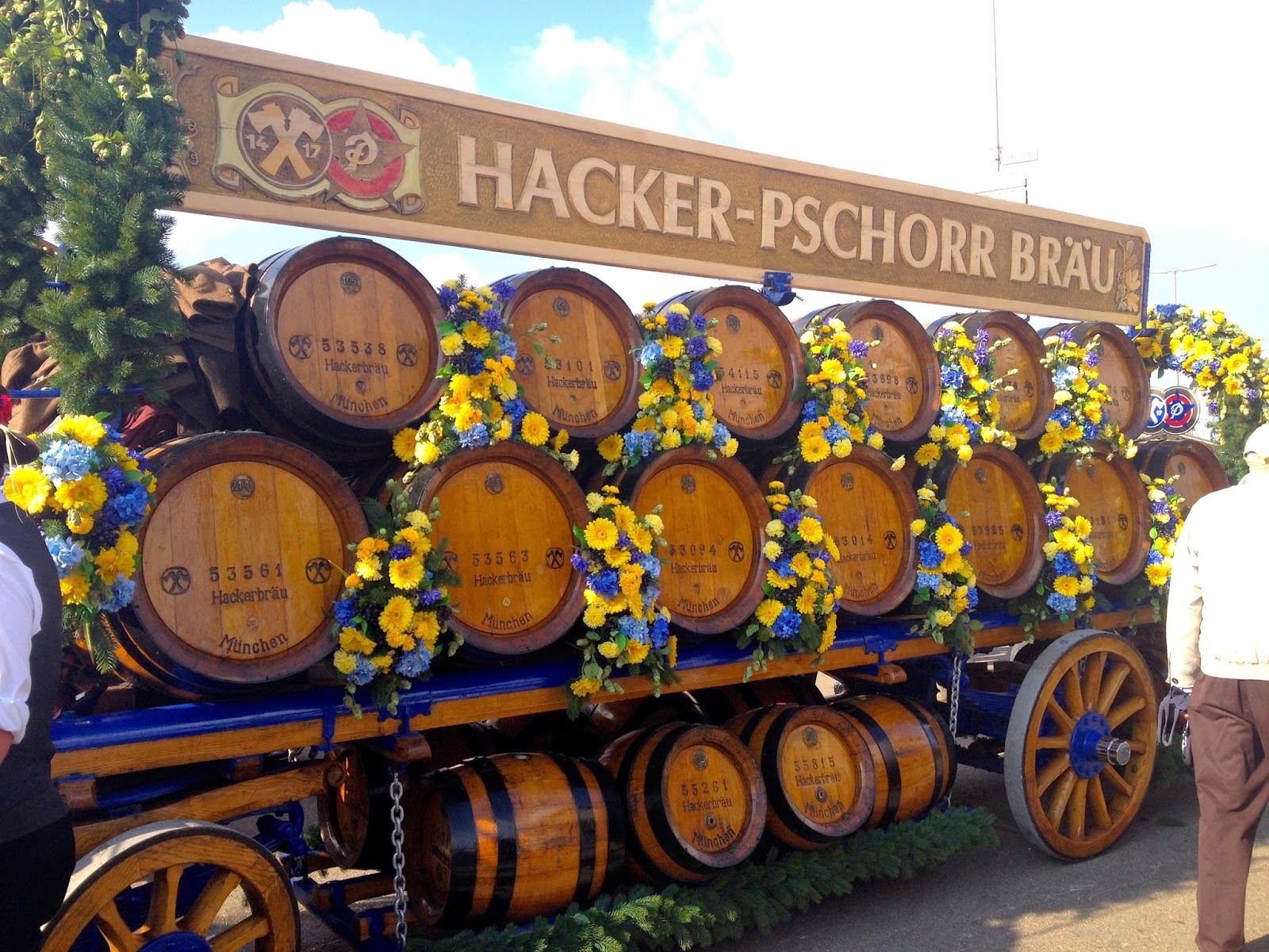 Hacker Pschorr Kegs Oktoberfest