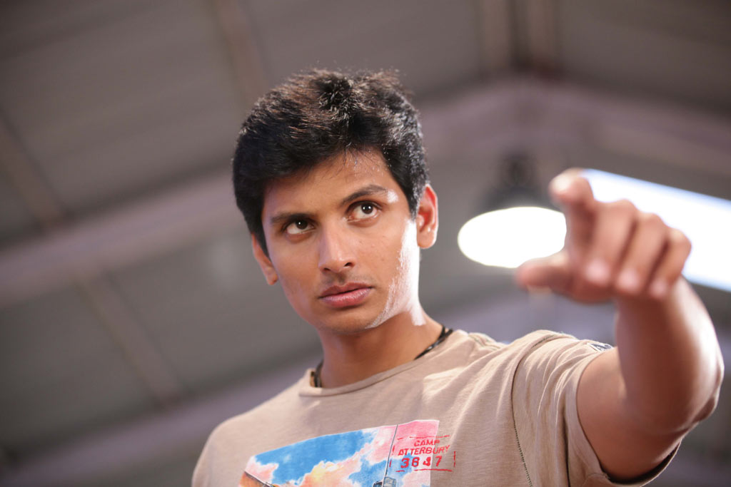 actor naren mp3 jeeva makes risky stunts for his next movie mugamoodi actor naren mp3 jeeva makes risky stunts for his next movie mugamoodi