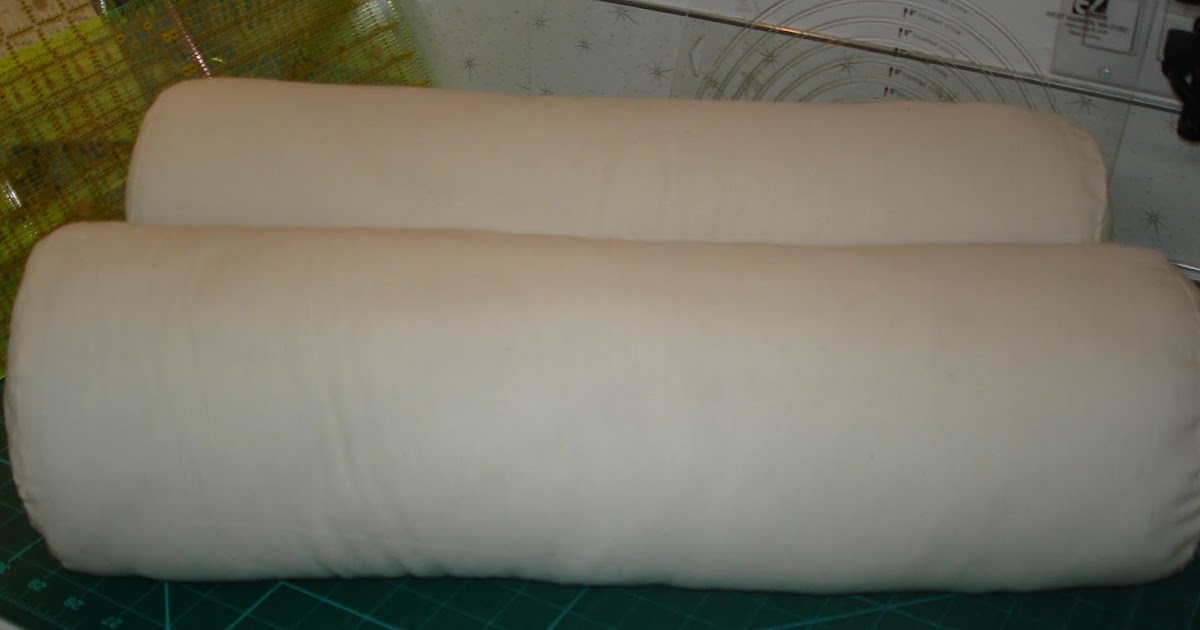 Diary of a madkapquilter Tutorial Neck Roll Pillow Form