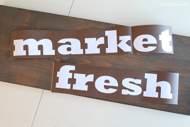 LoveGrowsWild.com | Learn how to make this adorable rustic sign for your kitchen! #diy #tutorial