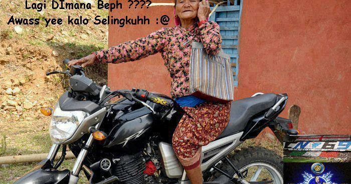Gambar Lucu Orang Tua Telefon | contoh surat dan kebutuhan ...