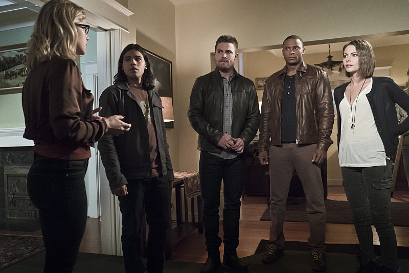 Arrow 4x08 Legends of Yesterday (The Flash & Arrow crossover, Part 2)