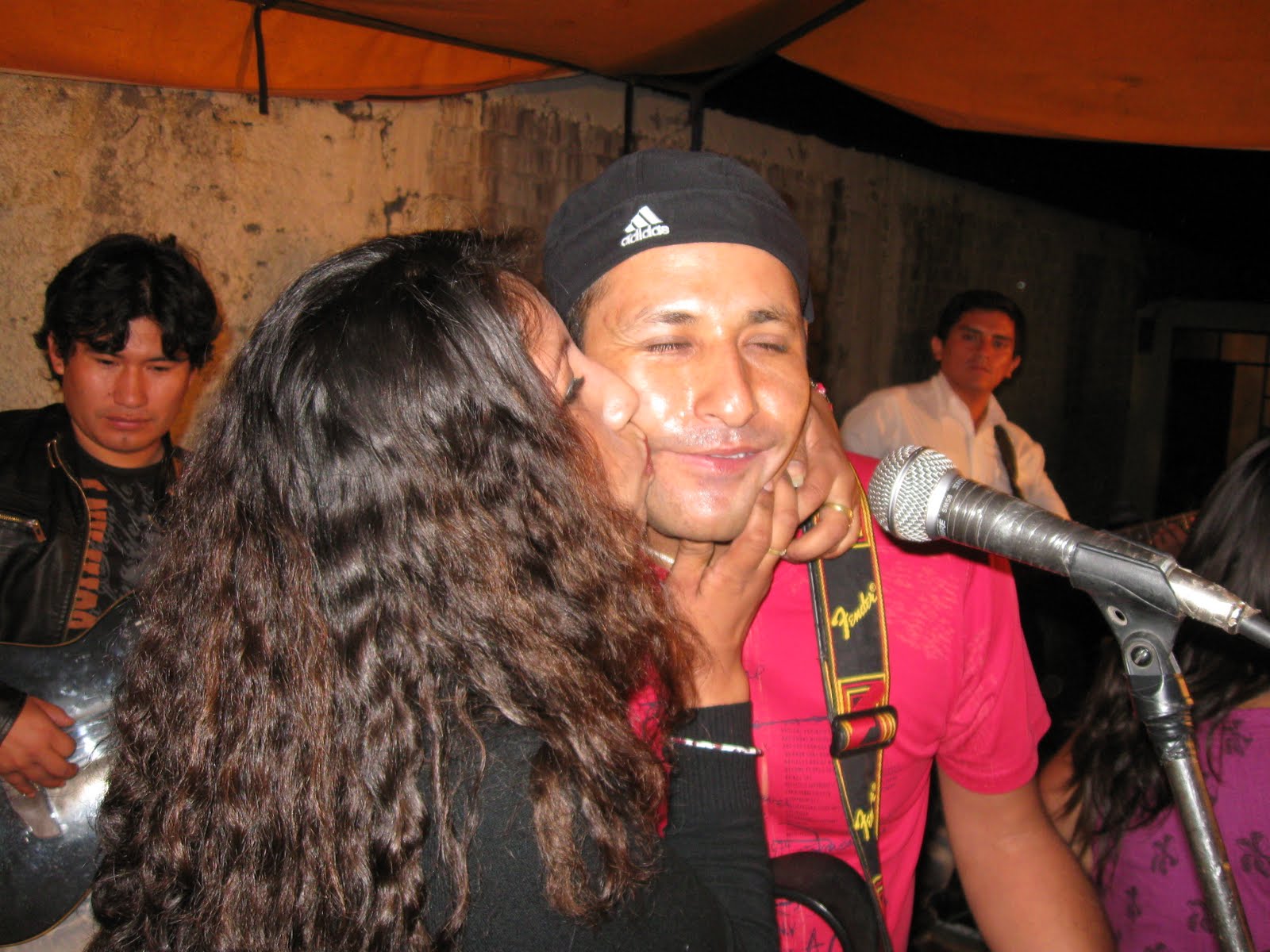 Letras De La Cancion Rosita De Milder Ore