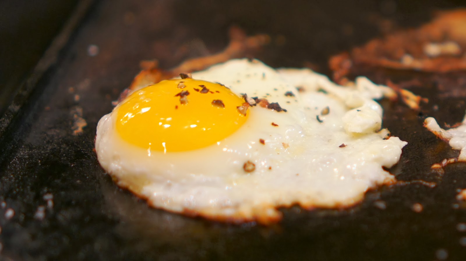 Food. Fashion. Home. Roasted Asparagus with Egg and Goat Cheese