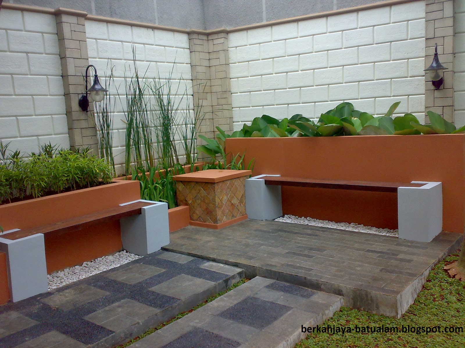 PD BERKAH JAYA: TAMAN SEDERHANA TEMPAT BERCENGKRAMA