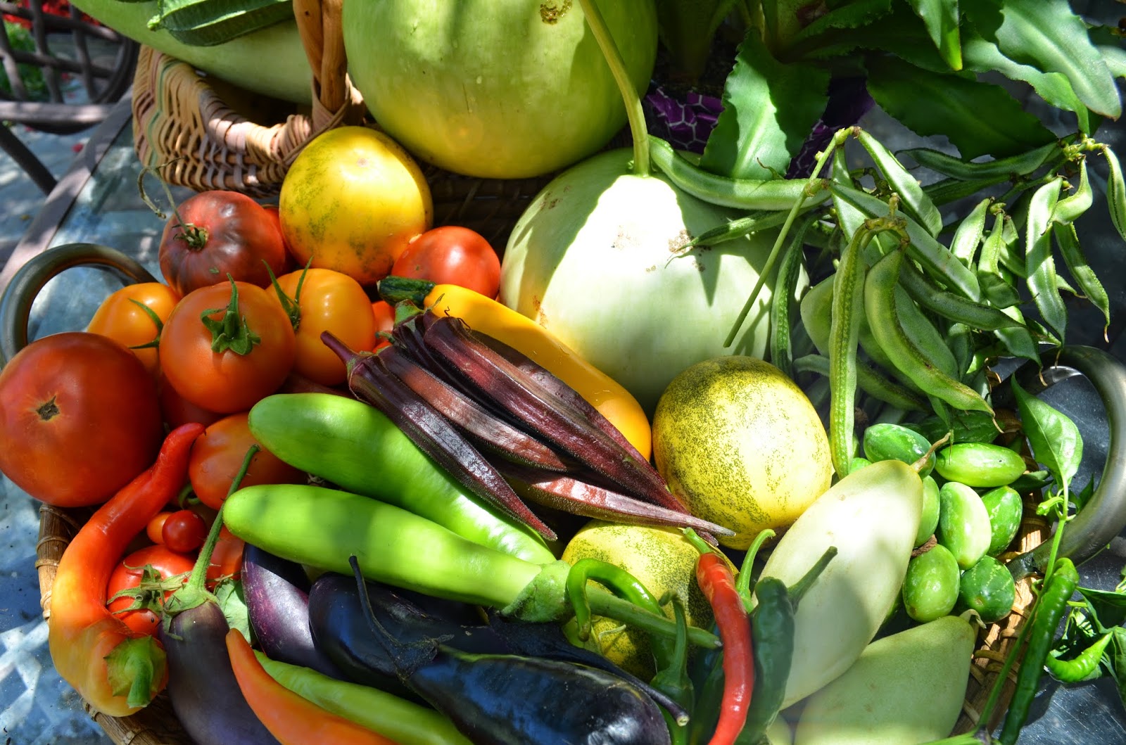 Entertaining From an Ethnic Indian Kitchen Colors and textures of