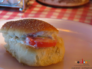 Cheese burger at Restaurant Cheese burger at Restaurant