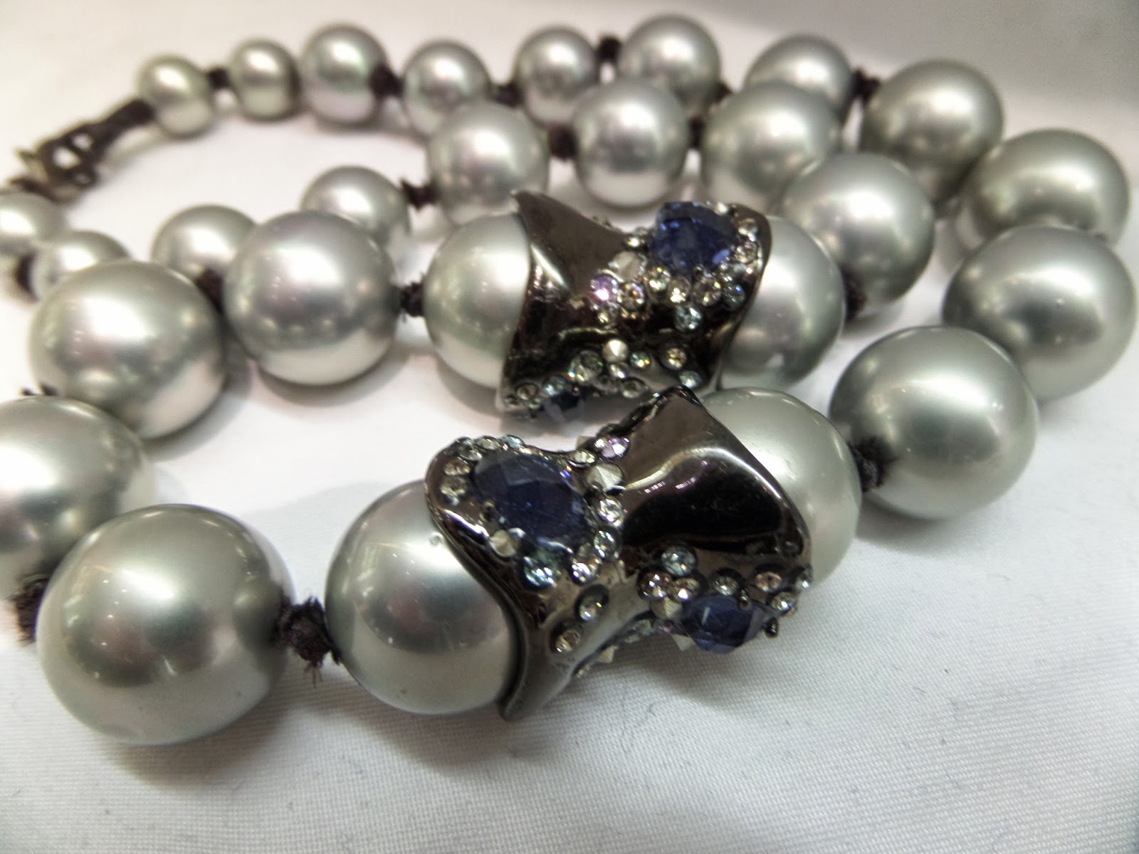 Vancouver Luxury Designer Consignment Shop 二手奢侈品寄卖店 Vancouver Designner Consignment Sell luxury