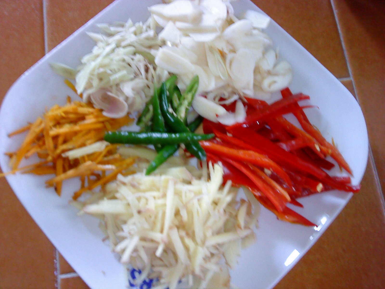 Cooking Pleasure Fried Fish in Turmeric and Vinegar Sauce [Acar Fish]